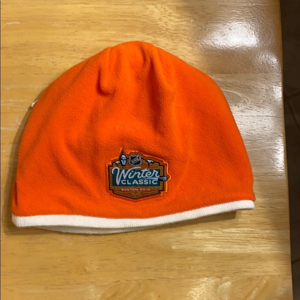 Philadelphia Flyers winter classic beanie - Picture 4 of 4